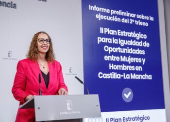 El Gobierno de CLM supera las previsiones de igualdad