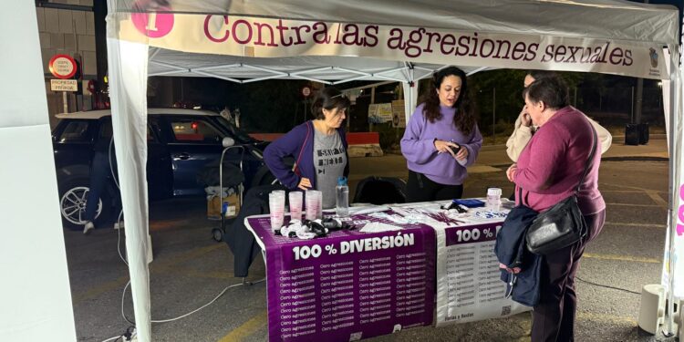 «Punto contra Agresiones Sexuales» en la Feria Chica