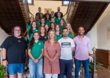 El Dínamo celebra su ascenso en el Ayuntamiento de Guadalajara
