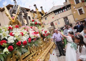 Tradición y fiesta se dan la mano en el Corpus Christi de Pastrana