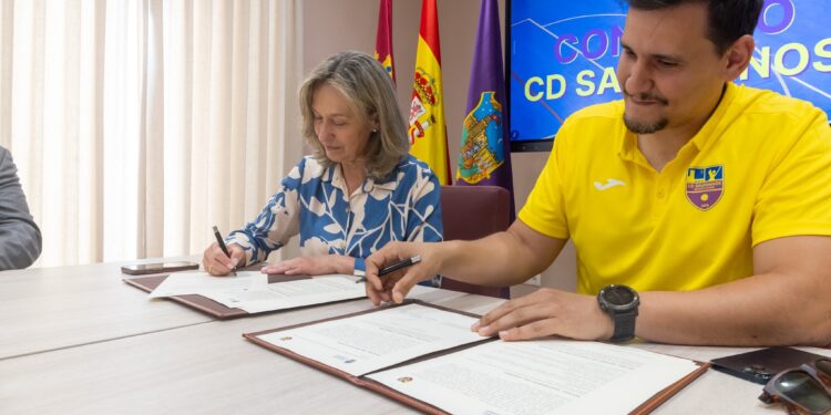 Nuevo convenio entre el Ayuntamiento y el Club Deportivo Salesianos