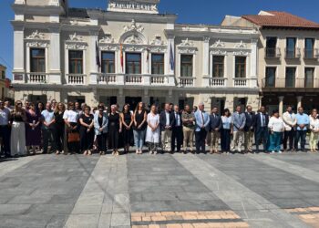 Guadalajara guarda un minuto de silencio por el último crimen de violencia de género
