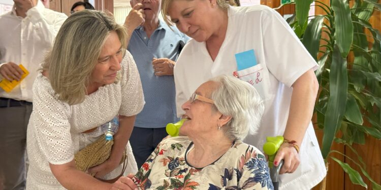 Guarinos pone en valor el trabajo de ‘Los Olmos’