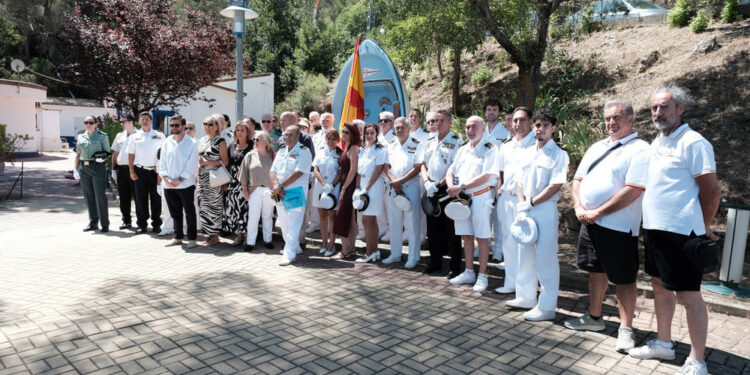 Bolarque honra a la Virgen del Carmen con una emotiva procesión marinera