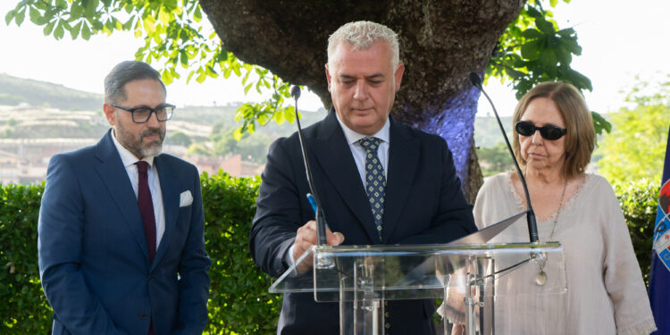 Brihuega trabaja para para adquirir la Casa de los Gramáticos