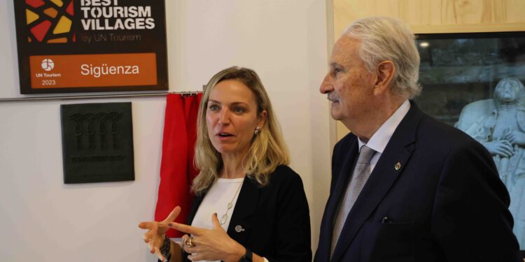 Sigüenza inaugura la placa de Hispania Nostra