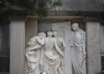 El cementerio recibirá cerca de 50.000 visitantes para el Día de los Santos