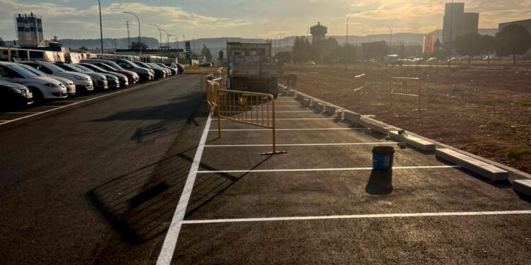 El Ayuntamiento ha mejorado la seguridad del nuevo aparcamiento del Polígono del Henares