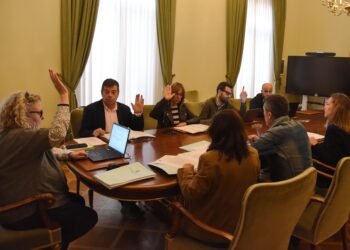 La Diputación destina  1.339.303 € para asfaltar cinco caminos rurales