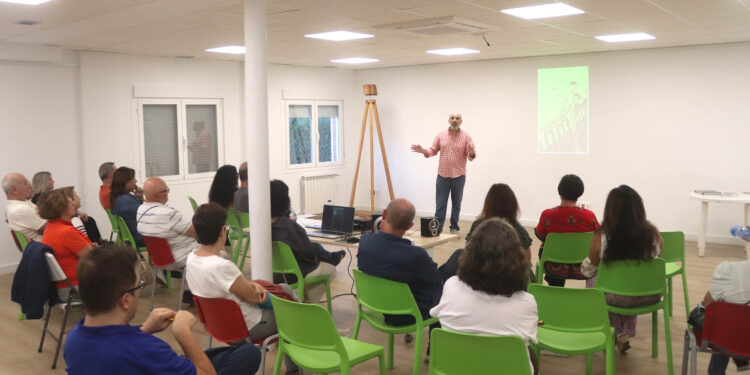 Arranca un taller sobre la música en el cine en Cabanillas