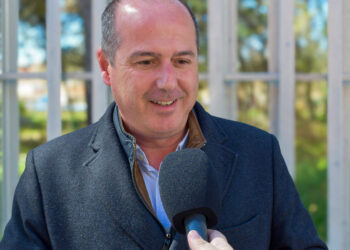 Rojo asegura que no se eliminará ninguna parada de autobús en el medio rural