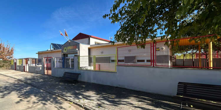 Fuentenovilla refuerza su apoyo a la Escuela Infantil