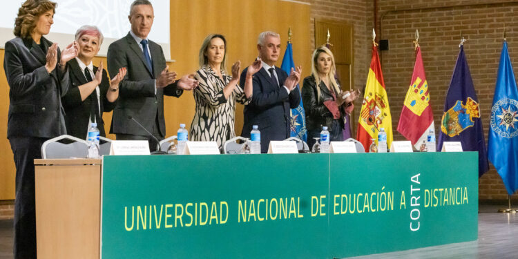 Ana Guarinos pone en valor a la UNED