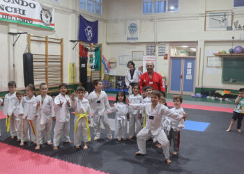 La Escuela Municipal de Taekwondo de Cabanillas tiene un nuevo tatami